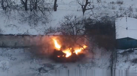 Eliminan a militares ucranianos enviados a exhibir su bandera en una urbe clave bajo control ruso (VIDEO)