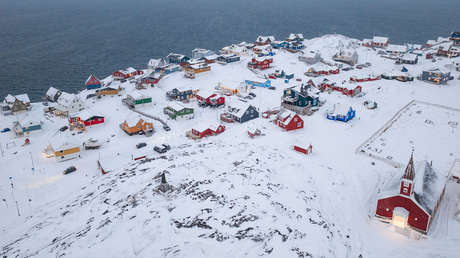 Zajárova: UE distrae a su población con lo de Irán ante los intentos de EE.UU. de apoderarse de Groenlandia