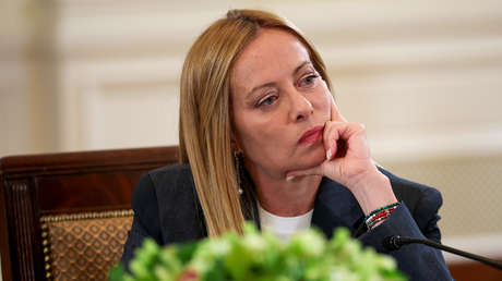 "¿Tenemos que asaltar los McDonald's?": Meloni responde a los llamados a distanciarse de EE.UU.