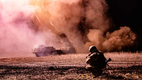 Rusia impide intentos de izar la bandera ucraniana en una ciudad clave