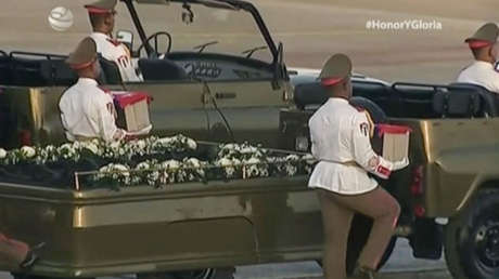 Llegan a Cuba los cuerpos de 32 oficiales asesinados por EE.UU. en Caracas