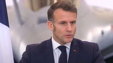 "Disculpen el aspecto antiestético de mi ojo": Macron da una explicación durante un discurso