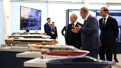 Putin: Amigos y socios esperan a Rusia en el mercado mundial de sistemas no tripulados