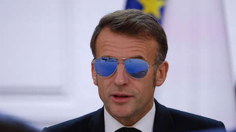 Macron irrumpe en el Elíseo con gafas de sol y pide a todos "acostumbrarse" a su nuevo aspecto