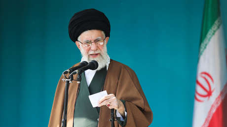 Líder supremo de Irán llama a Trump "criminal" por "las víctimas, los daños y las calumnias" contra su país