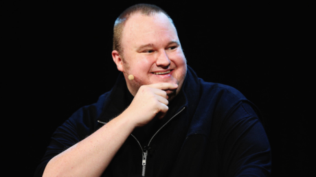 Kim Dotcom define la paradoja europea: pagar a EE.UU. hasta por la defensa contra sí mismo