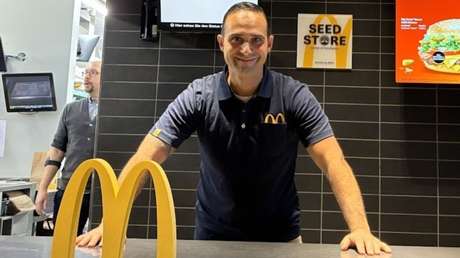 De las canchas al McDonald's: el nuevo trabajo de un entrenador de fútbol que sorprendió a todos