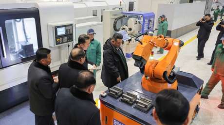 Kim Jong-un despide a un viceprimer ministro en una ceremonia pública