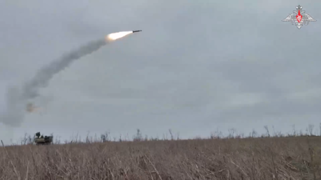 VIDEO: Defensa rusa neutraliza ofensiva de drones contra tropas en el frente