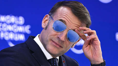 Trump se burla de Macron por usar gafas de sol