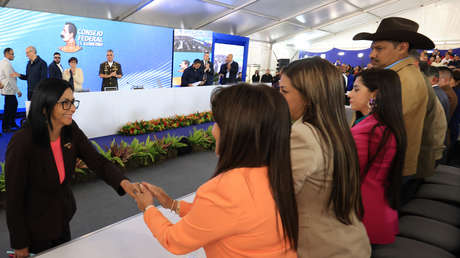 Delcy Rodríguez reafirma que Venezuela está en "diálogo de trabajo con EE.UU."