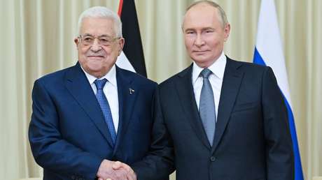 Putin se reúne con el presidente palestino en el contexto del Consejo de Paz de Trump