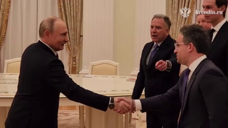 "This is Josh": Presentan a Putin la nueva cara en las negociaciones ruso-estadounidenses