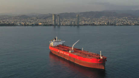 "El acto culminante de ironía y estupidez": Secretario del Tesoro de EE.UU. sube de tono con Europa