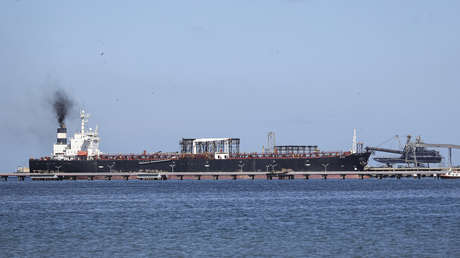 Trump dice que confiscó petróleo venezolano, pero no puede revelar dónde se encuentran los barcos