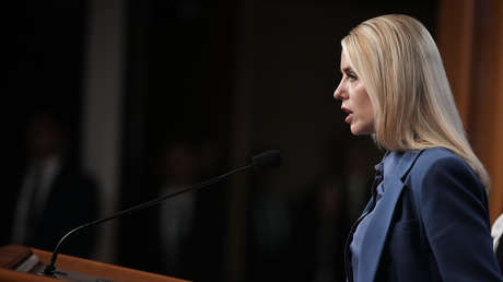 "Atroz agresión": Fiscal general de EE.UU. revela el destino del acusado de arrancarle un dedo de un mordisco a un agente del ICE