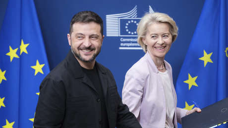 "No se atreve a decirle nada": Acusan a Von der Leyen de encubrir a Zelenski ante escándalos de corrupción