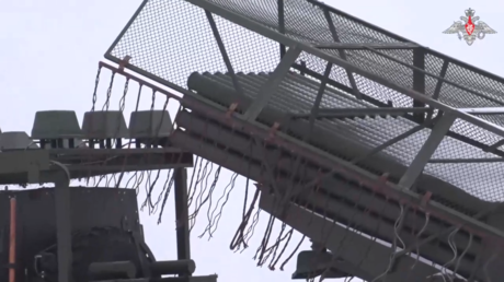 VIDEO: Lluvia de cohetes rusos pulveriza bastiones ucranianos