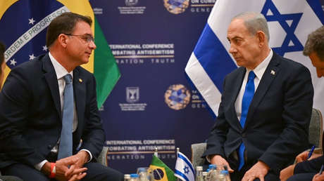 El hijo de Bolsonaro se reúne en Israel con Netanyahu y le hace dos promesas