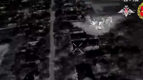 VIDEO: 'Flores' de artillería rusa despedazan posiciones enemigas sin piedad