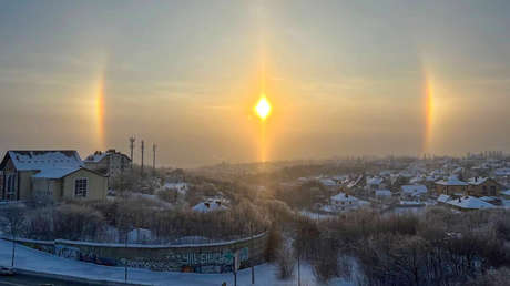 Captan 'pilares de luz’ en el cielo de Rusia (VIDEO, FOTOS)