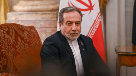 "El nivel del absurdo": Araghchi se burla de la reacción de EE.UU. a ejercicios militares iraníes