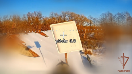 VIDEO: Drones rusos privan al enemigo de un nudo de comunicaciones y un vehículo camuflado