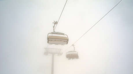 Una joven muere tras quedarse enganchada en el telesilla de un resort de esquí