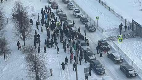 Estudiante abre fuego en una escuela rusa