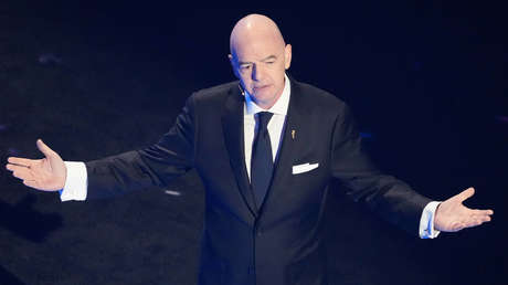 Incluyen al presidente de la FIFA en la 'lista negra' de sitio extremista ucraniano