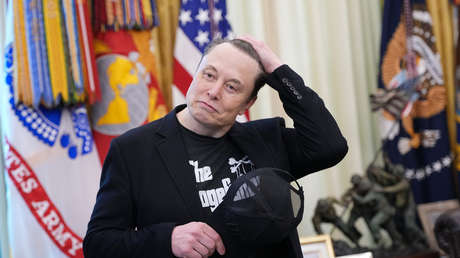 Elon Musk revela qué es "lo único" que puede "resolver" la deuda de EE.UU.