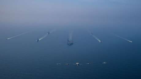 Trump: "Tenemos una gran armada que se dirige hacia Irán"