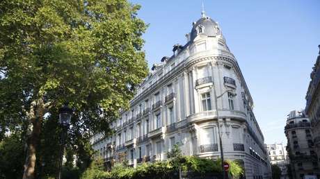 Se revelan secretos de la sala roja de Epstein en París