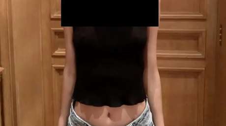 Epstein obligó a chicas a pasar perturbadoras pruebas en distintos países y en su sala roja (VIDEO)