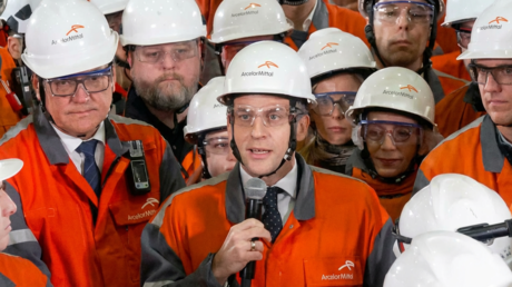 Señalando los problemas del vecino: Macron recurre a Alemania para sacar pecho sobre sus logros