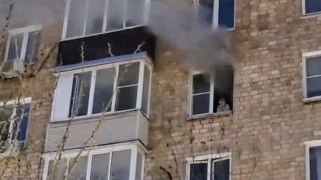 Incendio en el centro de Moscú: Rescatan a residentes de un edificio (VIDEO)