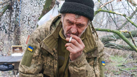 Kiev abre la puerta a que hombres de más de 60 años se alisten al Ejército