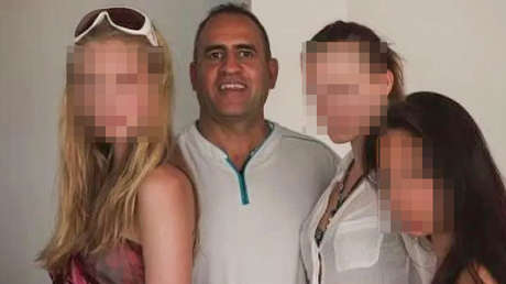 "Me dijo: 'Puedo hacer que te maten'": Exmodelo sueca denuncia a reclutador de Epstein tras décadas de miedo