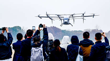 VIDEOS: China presenta el primer vehículo eléctrico de despegue vertical capaz de llevar 10 pasajeros