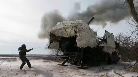 VIDEO: Así diezman los artilleros rusos a las tropas enemigas con varias salvas de obús