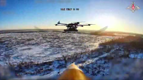 Rusia machaca la maquinaria bélica ucraniana: vehículos, artillería, robots y drones bajo fuego (VIDEO)