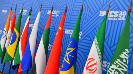 Cancillería rusa: Los BRICS tienen formas de responder a una "desconexión" por parte de EE.UU.