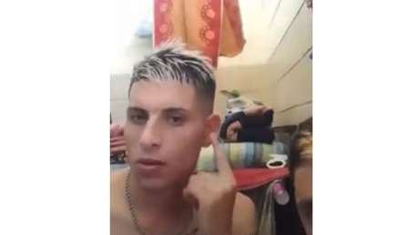 VIDEO: Presos transmiten en vivo y revelan cómo extorsionan desde la cárcel