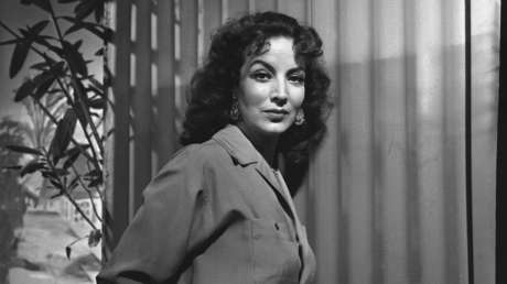 ¿'La Doña' caníbal? El día que María Félix y su hijo comieron carne humana