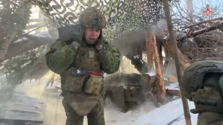 VIDEO: Artillería autopropulsada rusa devasta posiciones enemigas