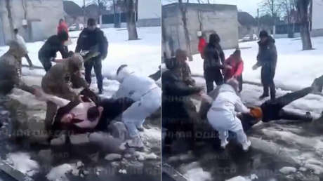 VIDEO: Reclutadores ucranianos agreden a una mujer embarazada durante movilización forzosa