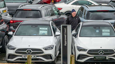 Caen ventas de autos en Europa