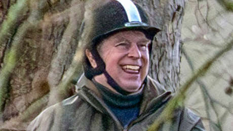 Prohíben al expríncipe Andrés montar a caballo en medio de la investigación por lazos con Epstein