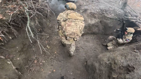 Así la inteligencia militar rusa tomó una posición fortificada del enemigo (VIDEO)