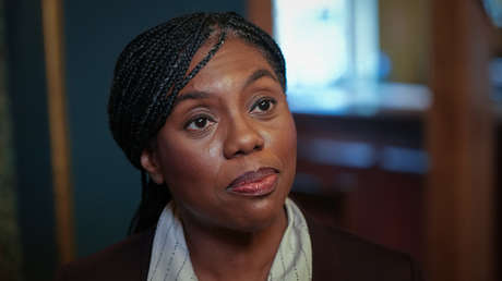 "El partido defensor de pedófilos": Líder opositora británica lanza acusación incendiaria a Starmer